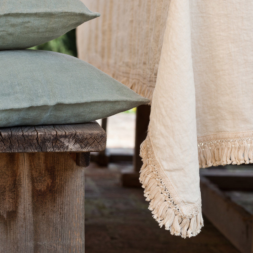 tablecloth with fringe, sample colours and sizes
