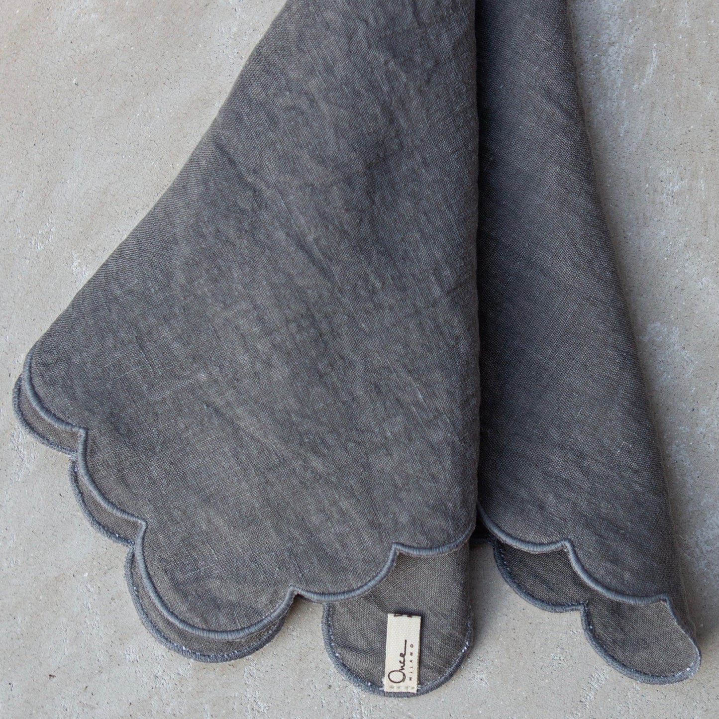 scalloped napkin, set of 4