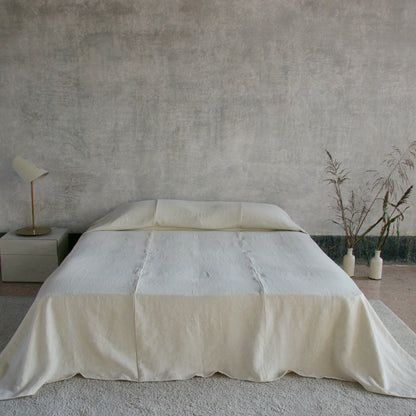 bed cover with piping in upholstery fine linen, -30% BLACK FRIDAY SALE