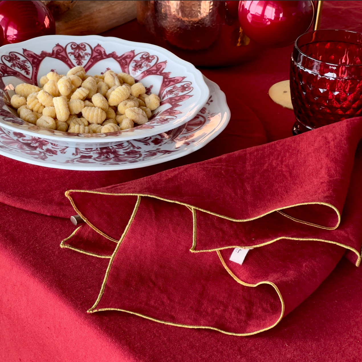 Festive Selection special edition red linen tablecloth with large border