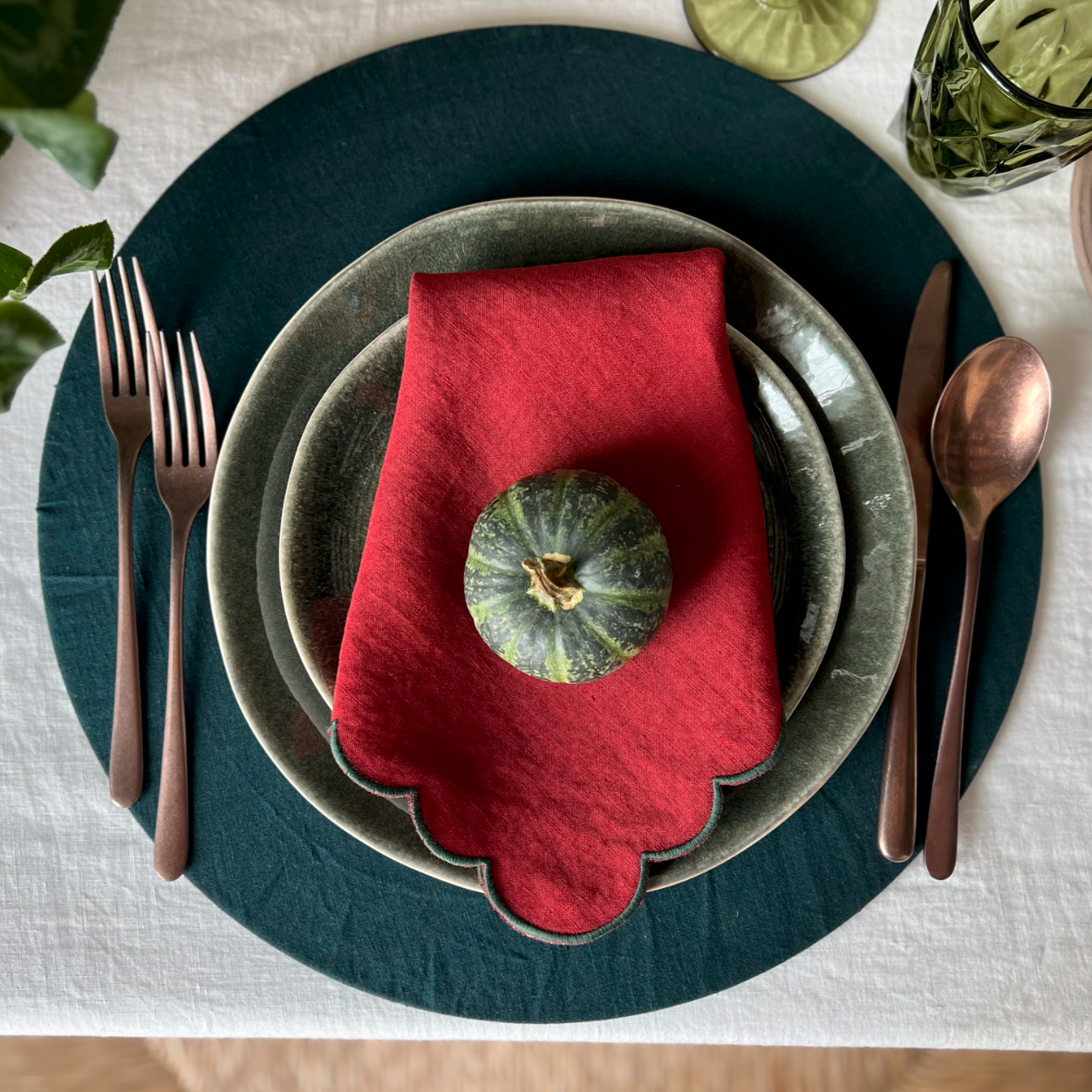 Festive Selection, round placemat cover in linen