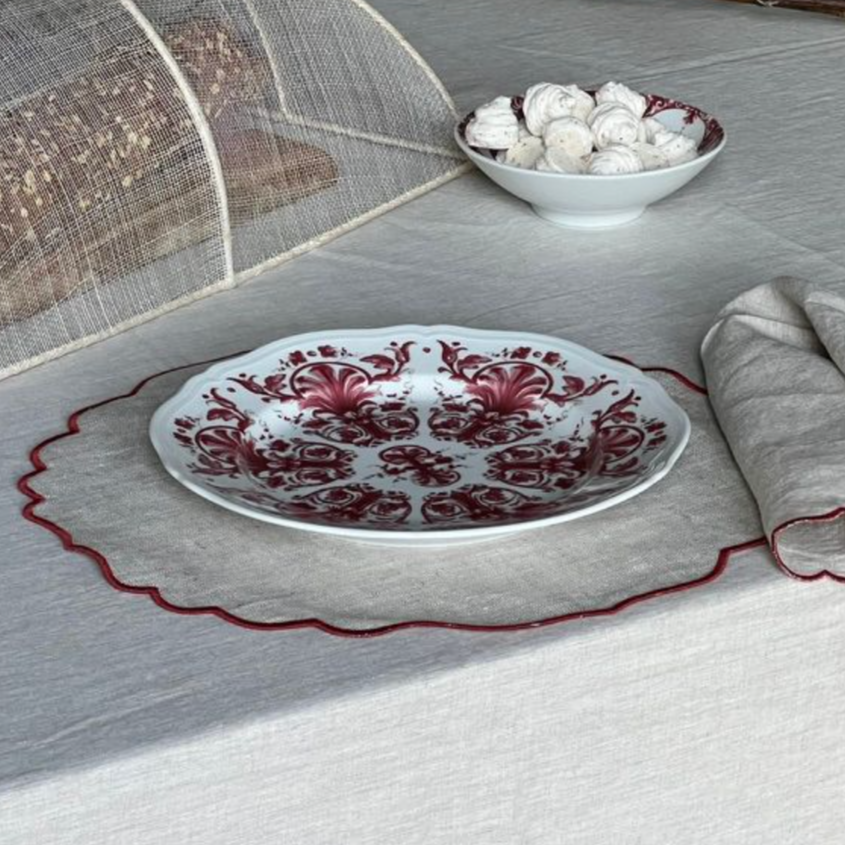 Festive Selection special edition round scalloped placemat in linen