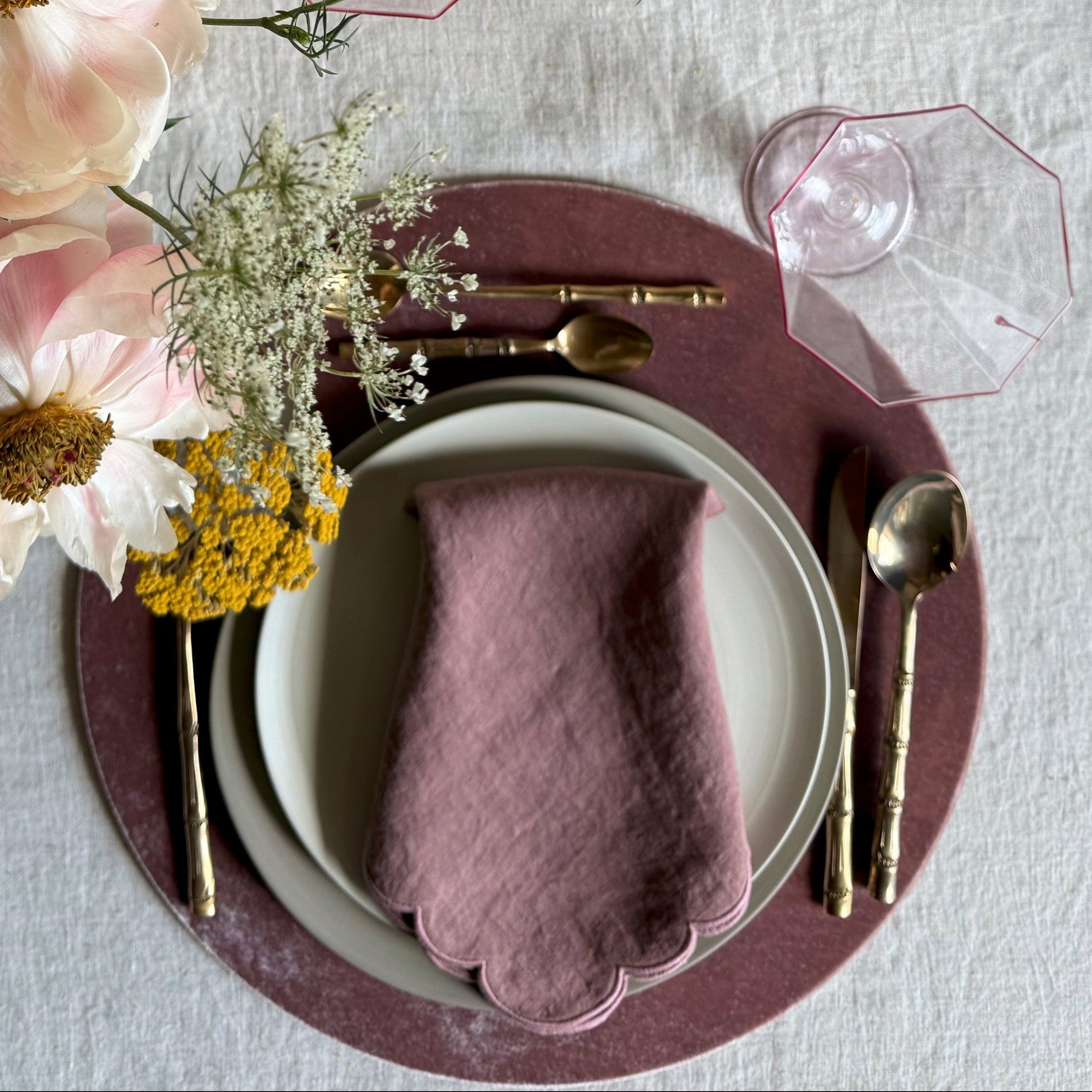 Once Milano | Round velvet placemat cover, set of 2 (Brown Velvet)